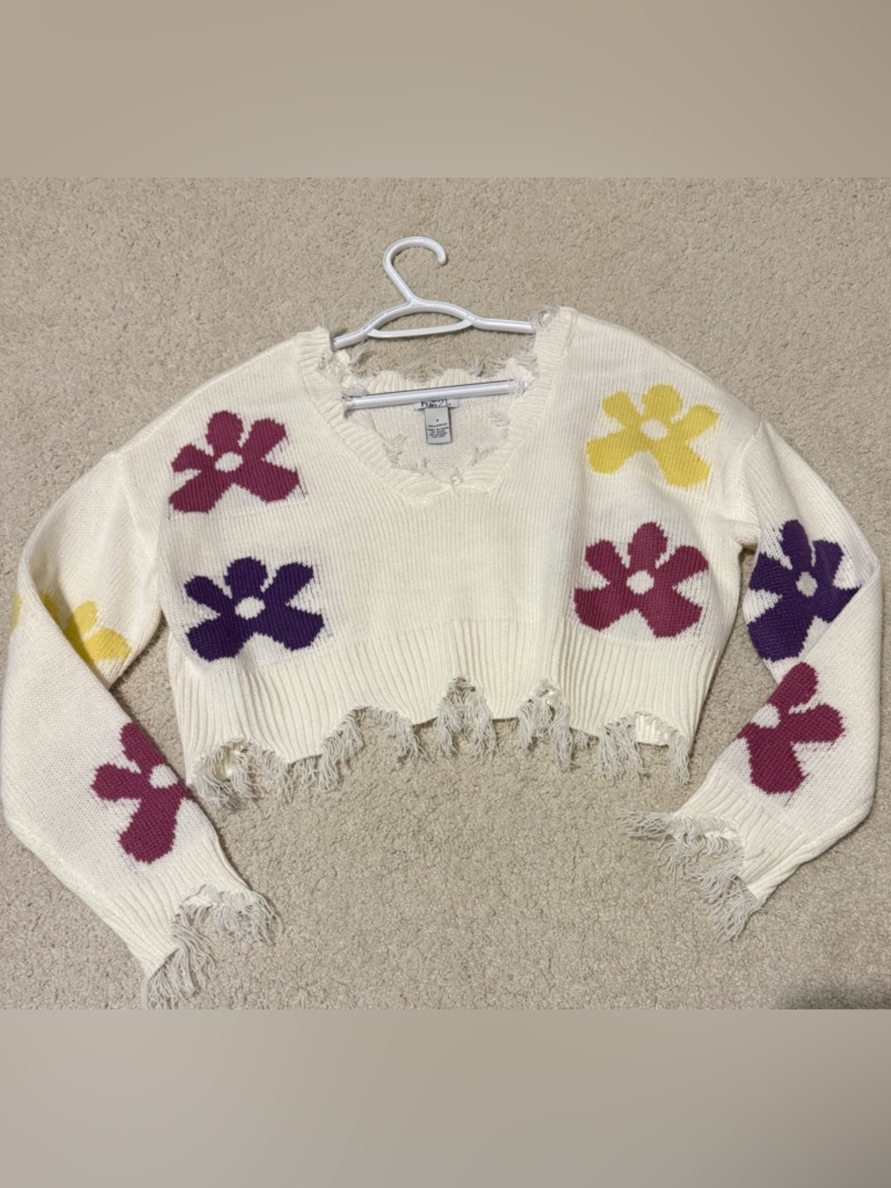 Rue21 Cream Cropped V-Neck Sweater with Yellow, Purple, and Pink Flower Motifs
